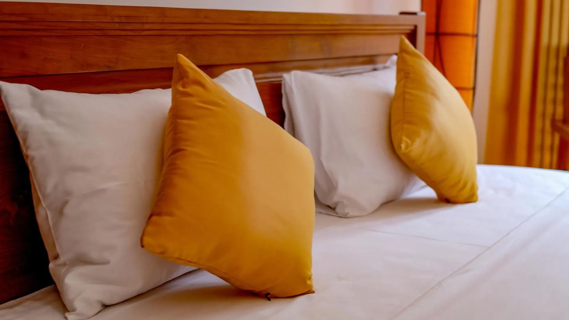 Urban Garden Vacation Rental Kandy