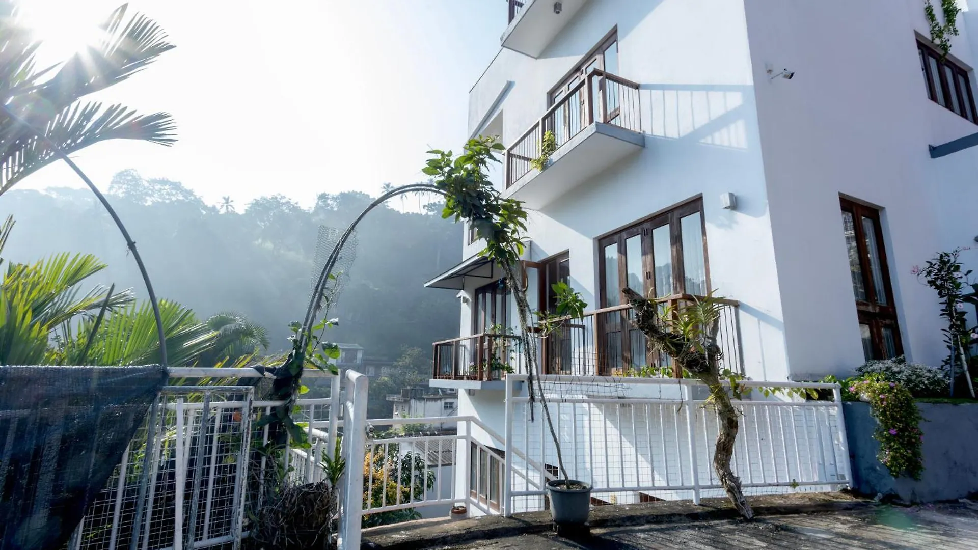 Guest house Urban Garden Vacation Rental Kandy Sri Lanka
